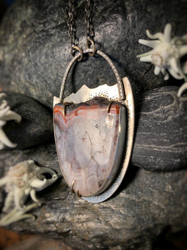 Kette mit Anhänger "Mountain Love" – Bild 3